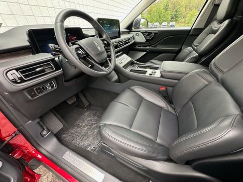 New 2026 Lincoln Aviator Reserve AWD/4WD image 17
