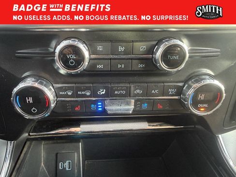 Used 2021 Ford F150 Lariat w/ Trailer Tow Package image 11