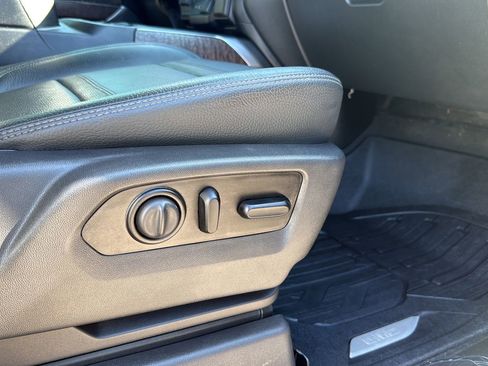 Used 2021 GMC Sierra 2500 Denali w/ Denali Ultimate Package AWD/4WD image 24
