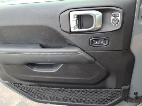 Used 2023 Jeep Wrangler Unlimited Sahara w/ Cold Weather Group image 23