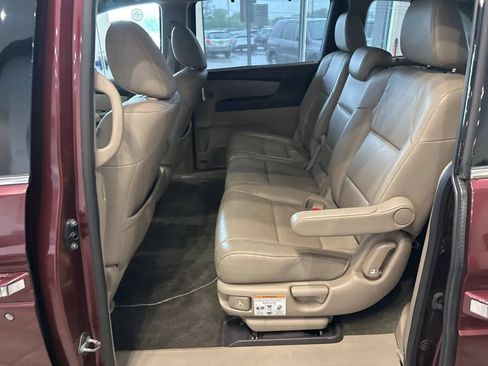 Used 2016 Honda Odyssey Touring Elite image 27