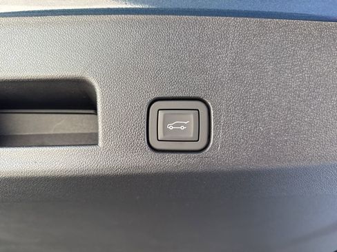 New 2026 Chevrolet Traverse Z71 w/ Driver Confidence Package image 13