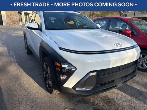 Used 2025 Hyundai Kona SEL image 1