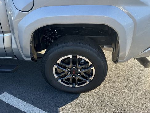 New 2024 Toyota Tacoma 2WD Double Cab image 12