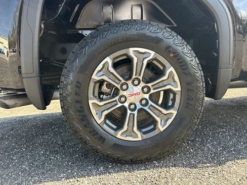New 2026 GMC Sierra 1500 SLE AWD/4WD image 18