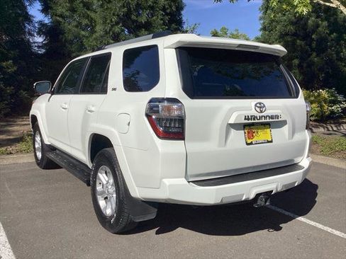 Certified 2023 Toyota 4Runner SR5 Premium w/ Moonroof Package AWD/4WD image 10