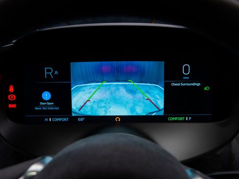 Used 2024 McLaren 750S image 56