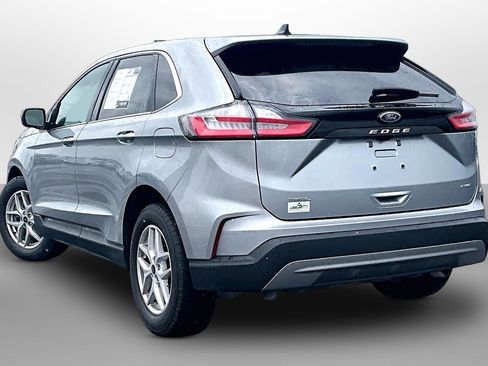 Used 2024 Ford Edge SEL w/ Convenience Package AWD/4WD image 10