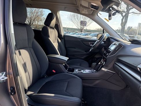 Used 2024 Subaru Forester Premium image 30