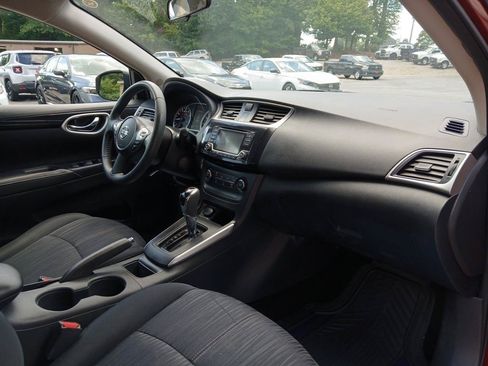 Used 2017 Nissan Sentra SV FWD image 16