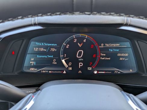 Used 2022 Chevrolet Corvette Stingray Coupe w/ Z51 Performance Package RWD image 22