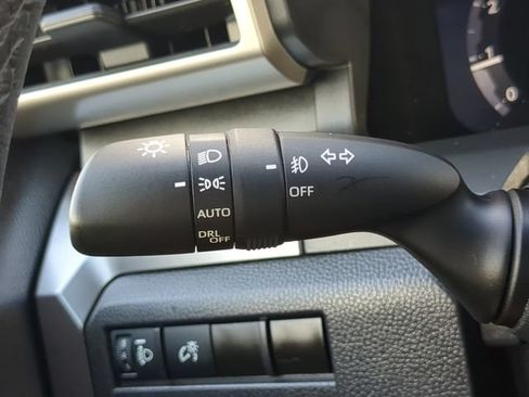 Used 2024 Toyota Tacoma TRD Off-Road w/ TRD Off Road Upgrade Package AWD/4WD image 30