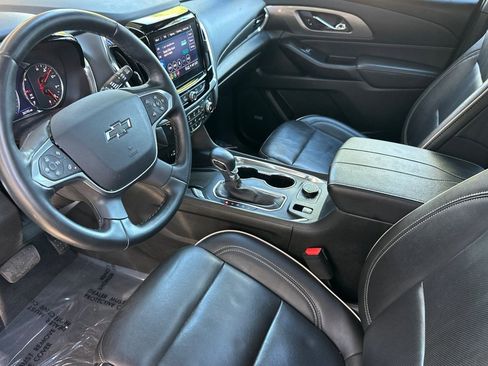Used 2023 Chevrolet Traverse Premier w/ Redline Edition image 4