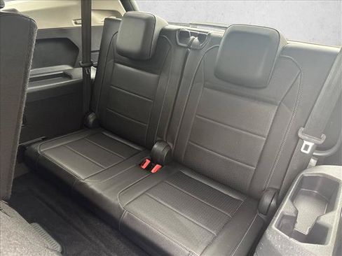 Used 2019 Volkswagen Tiguan SE FWD image 26