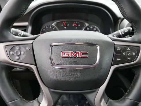 Used 2023 GMC Acadia AT4 image 19