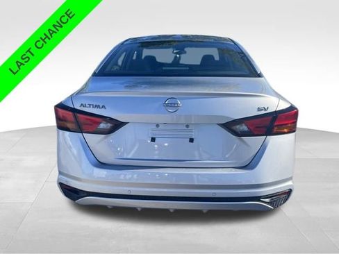 Used 2023 Nissan Altima 2.5 SV image 5