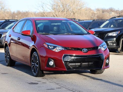 Used 2016 Toyota Corolla S image 4