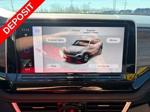 Used 2025 Volkswagen Atlas SEL image 16