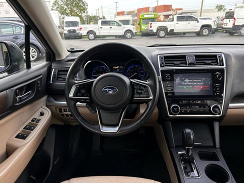 Used 2018 Subaru Outback 2.5i Limited w/ Popular Package #2 image 18