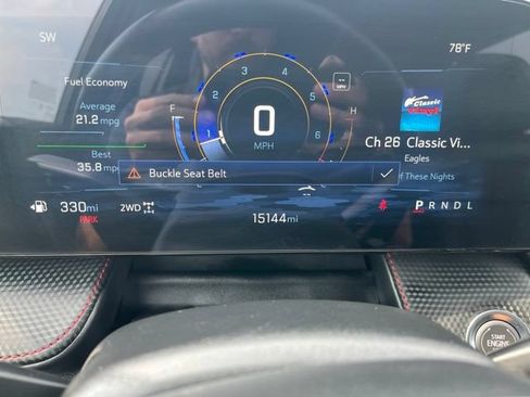 Used 2025 Chevrolet Equinox RS w/ Safety and Technology Package AWD/4WD image 9