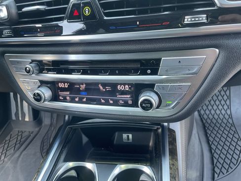 Used 2016 BMW 750i RWD image 28