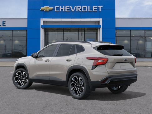 New 2026 Chevrolet Trax RS w/ Sunroof Package FWD image 3