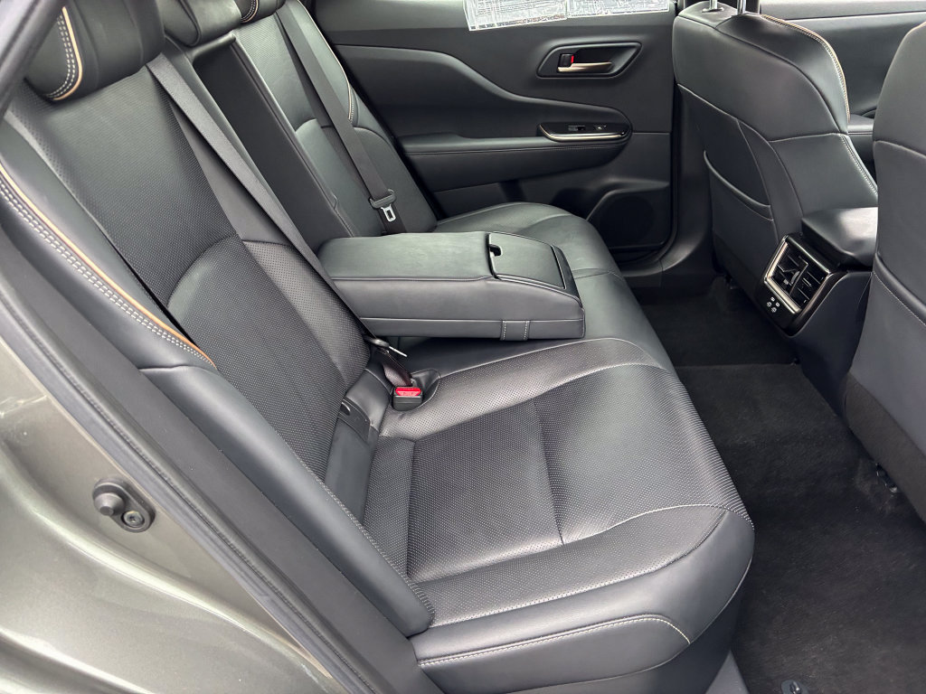 Used 2025 Toyota Crown AWD/4WD image 41