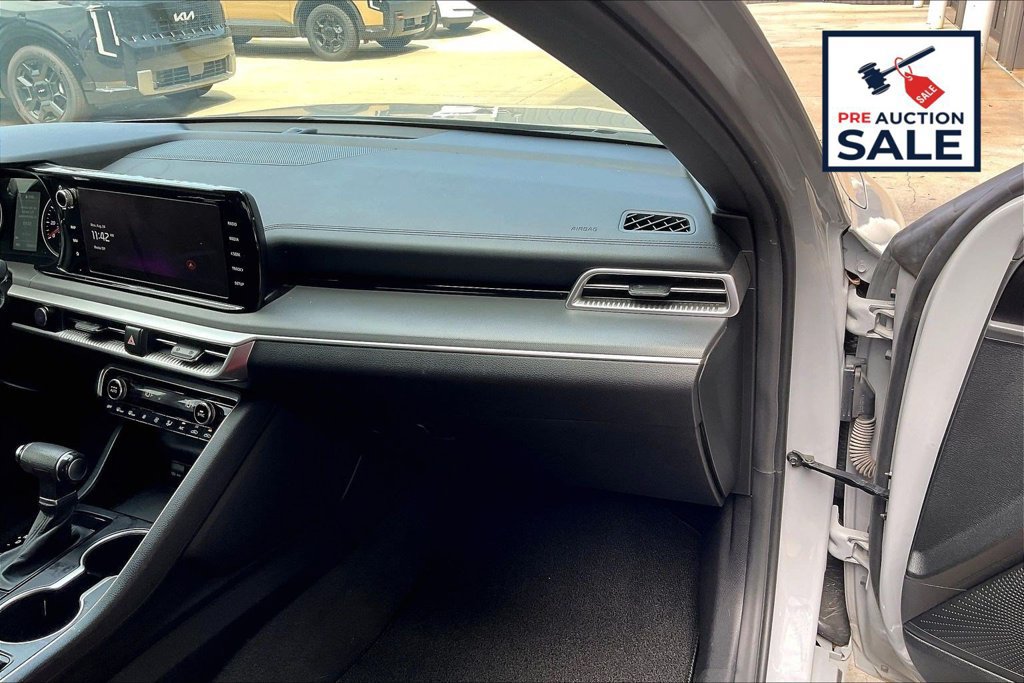 Used 2024 Kia K5 GT-Line AWD/4WD image 16