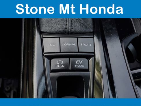 Used 2025 Toyota Camry LE FWD image 27