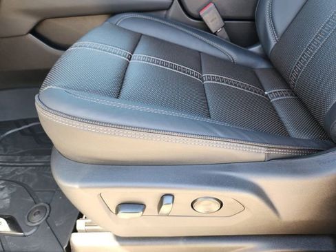 New 2026 Chevrolet Suburban High Country w/ Sun And Tow Package image 25