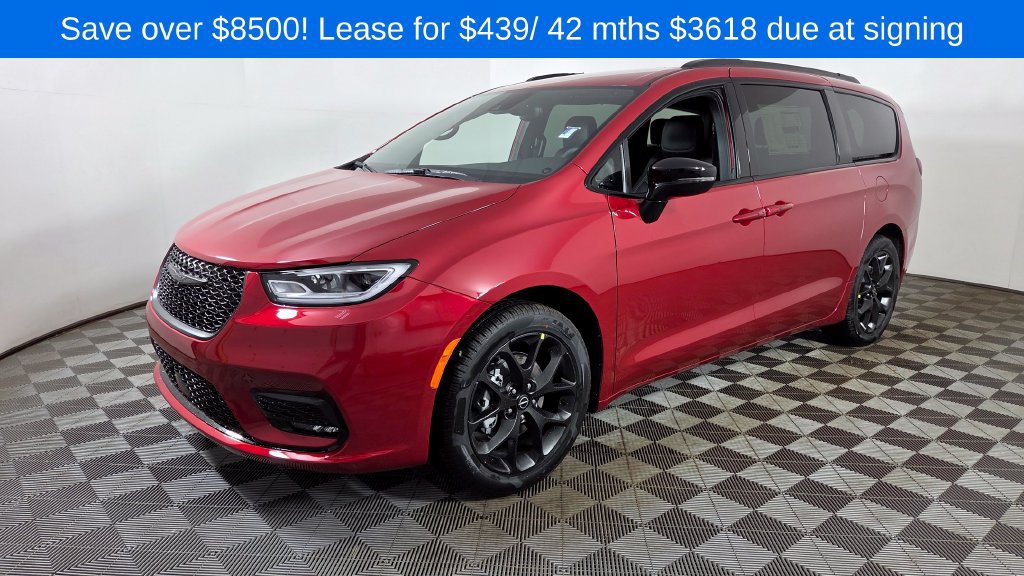 New 2026 Chrysler Pacifica Select w/ S Appearance Package FWD image 3