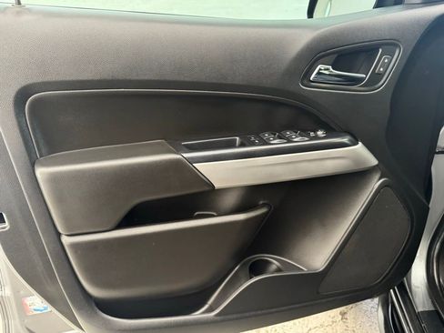 Used 2020 Chevrolet Colorado ZR2 image 26