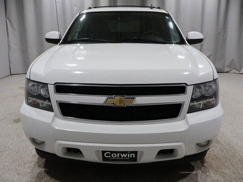 Used 2011 Chevrolet Avalanche LT w/ Luxury Package image 9
