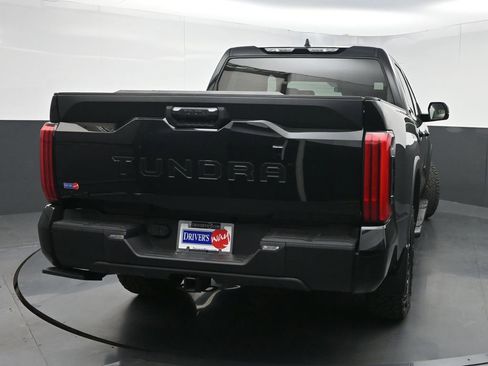Used 2025 Toyota Tundra SR5 w/ SR5 Premium Package AWD/4WD image 42