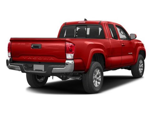 Used 2017 Toyota Tacoma SR5 w/ SR5 Appearance Package (SM) AWD/4WD image 2