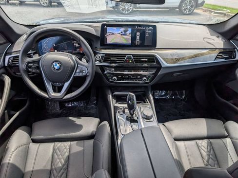Used 2023 BMW 530i xDrive w/ Premium Package AWD/4WD image 22