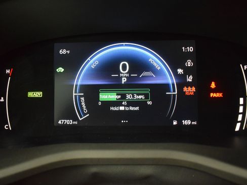 Used 2025 Toyota Camry SE FWD image 17