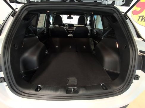 New 2026 Jeep Compass Latitude image 26