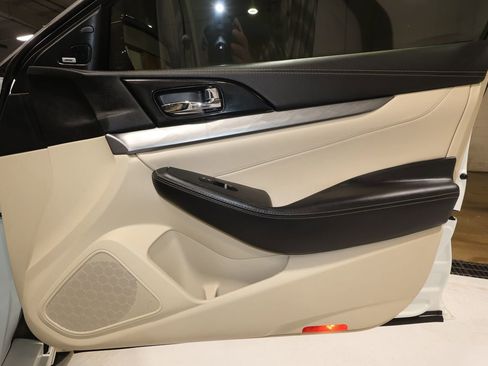 Used 2018 Nissan Maxima 3.5 SL image 18