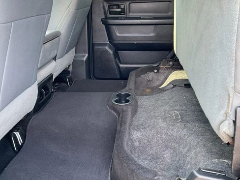 Used 2015 RAM 2500 Tradesman w/ Chrome Appearance Group image 37