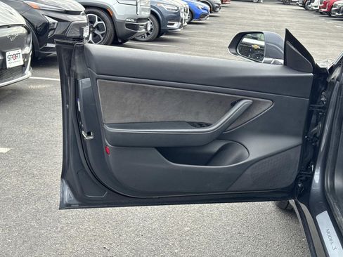 Used 2019 Tesla Model 3 Standard Range image 15