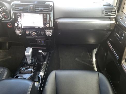 Used 2022 Toyota 4Runner TRD Off-Road Premium w/ Moonroof Package AWD/4WD image 26