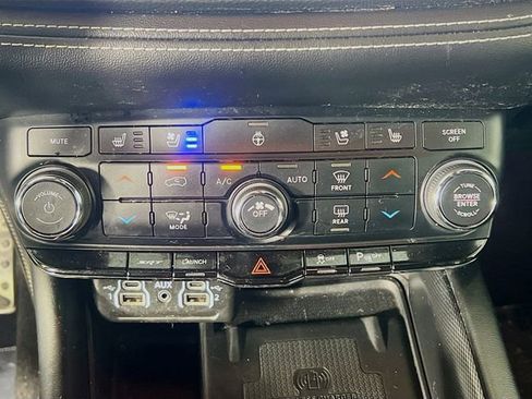 Used 2021 Dodge Durango SRT w/ Trailer Tow Group IV image 23