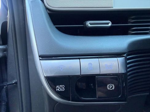 Used 2024 Hyundai Ioniq 5 SEL image 11