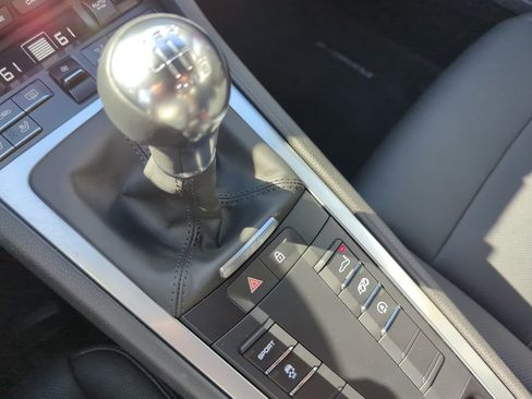 Used 2024 Porsche 718 Cayman S image 21