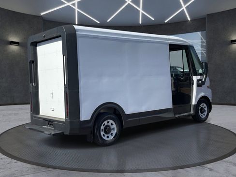 Used 2024 Chevrolet Brightdrop 400 w/ Commercial Equipment Package AWD/4WD image 6