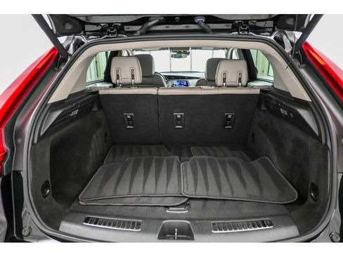 Certified 2023 Cadillac XT4 Premium Luxury AWD/4WD image 49