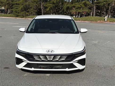 New 2026 Hyundai Elantra Blue image 2