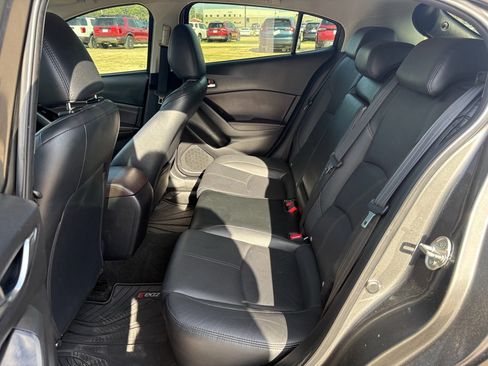 Used 2018 MAZDA MAZDA3 Grand Touring w/ Premium Equipment Package image 24