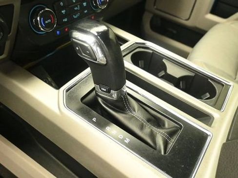 Certified 2019 Ford F150 Lariat AWD/4WD image 19